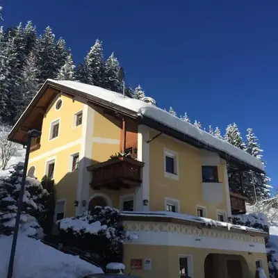 Apartments Mauriz