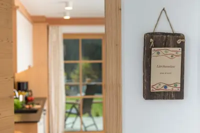 a sign on the door of a kitchen at Bäckerhof in Tesido