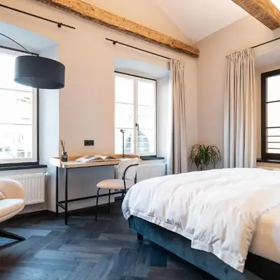 Schwarzer Adler - Concept Living