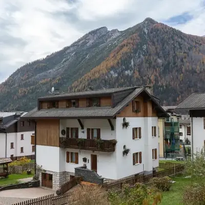 Dolomites Apartment Finestra sul Civetta