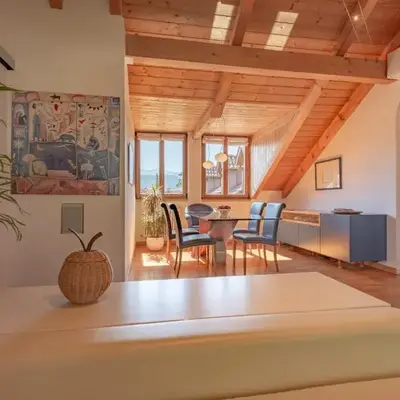 Maison sous le ciel