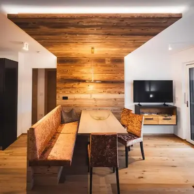 Paradeis Apartments