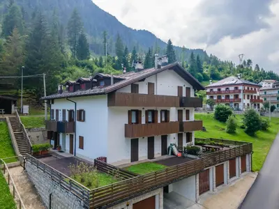 a house in a village in the mountains at Col da Daut 8 in Rocca Pietore