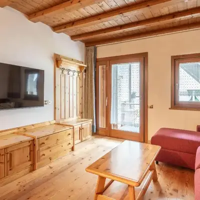 Beautiful ground floor flat few steps from centre