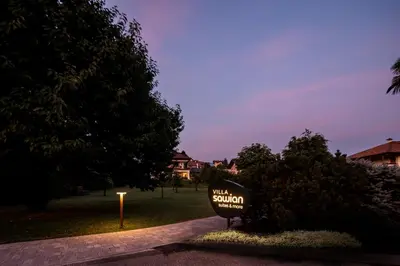 a sign that says will southern in a park at Villa Sawian in Appiano sulla Strada del Vino