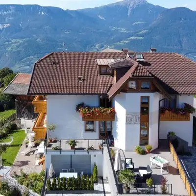Apartment Wohnung Mölten by Interhome