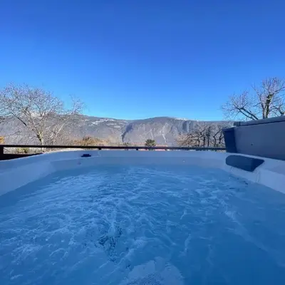Mountain View Suites