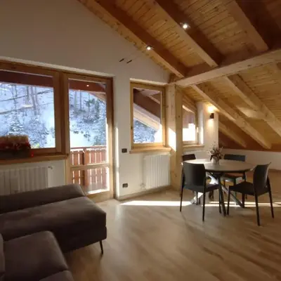 Penthouse with view 2 bedrooms free parking