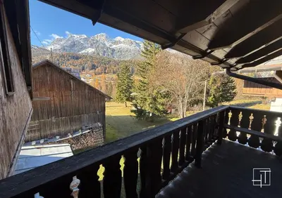 a balcony with a view of a mountain at HT - Esclusivo chalet a Cortina d'Ampezzo in Cortina dʼAmpezzo