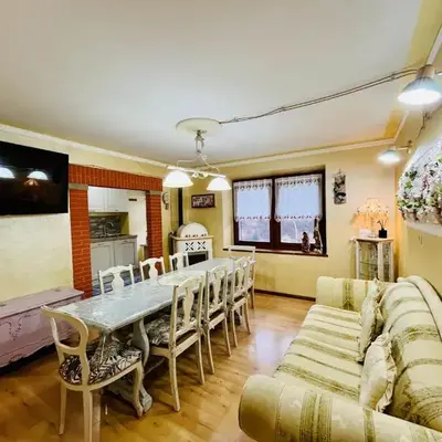 Trilli House