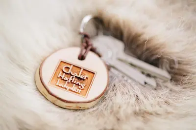a key chain with a heart on it at Chalet Hafling Leckplått in Avelengo