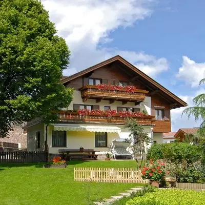 Residence Linde - Ferienwohnungen & Apartments