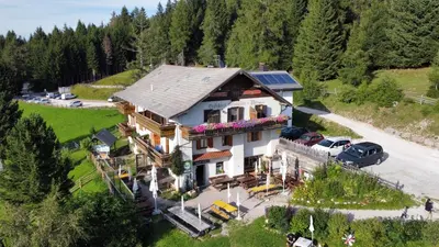 Gallery image of Gasthof Schmiederalm in Aldino