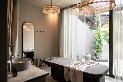a bathroom with a sink and a mirror at Farmhouse Torgglerhof in Saltusio