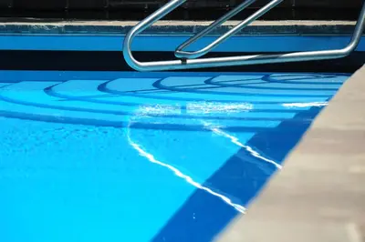 a pool of water on a bus at Pension Sonnheim in Gargazzone