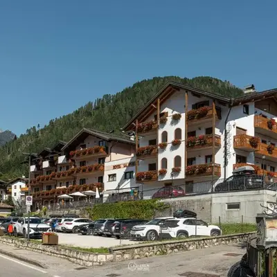 Family Hotel La Perla