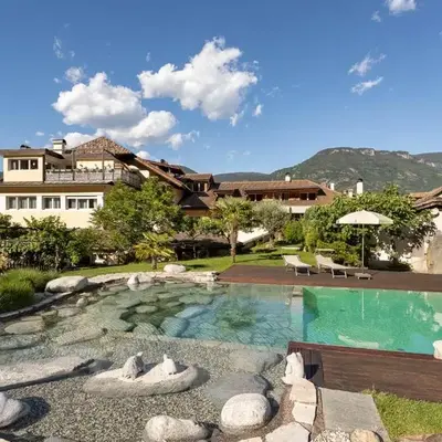 Kreuzwegerhof Nals - Historic Nature Stay with Pool near Meran & Bozen