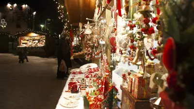 a christmas market with christmas ornaments on display at Garni Hotel Geier in Santa Cristina in Val Gardena