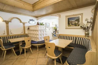 Gallery image of Albergo Fiordaliso in Canazei