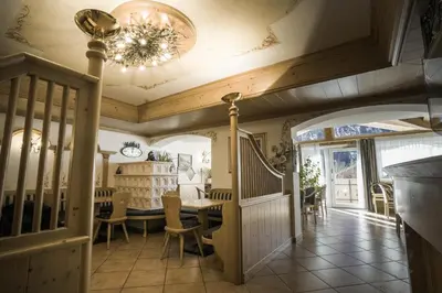 Gallery image of Albergo Fiordaliso in Canazei