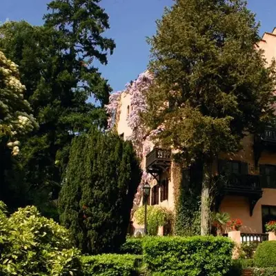 Schloss-Castel Pienzenau - Guestrooms & Apartments - B&B-Hotel & Restaurant
