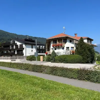 Astor Apartments