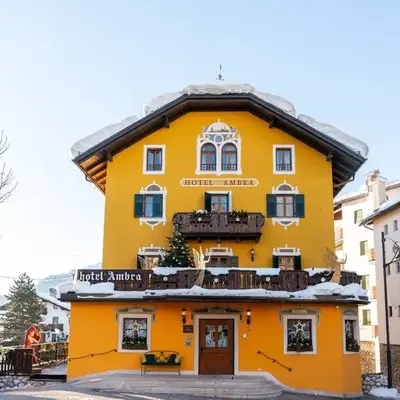 Ambra Cortina Luxury&Fashion Hotel