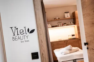 a view of a beauty room with a mirror at Viel Nois Guest House in Funes