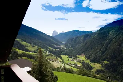 a view of a valley in the mountains at Appartment Kircherhof in Laion