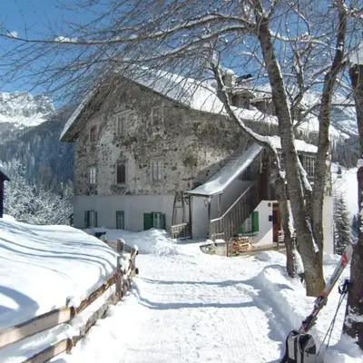 Cherz Romantic House