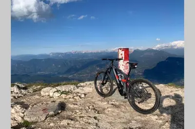 a bike parked on top of a mountain at Residence Bellavista in Fondo