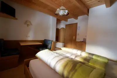 Gallery image of Pension Mirandola in Colfosco