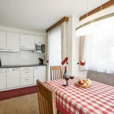 Apartment Romana