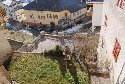 an aerial view of a yard with a house at Casa Vacanza San Martino in Fondo