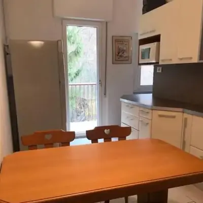 Guesthouse Gigli 2 - Free Tourist Card & car parking - no trucks