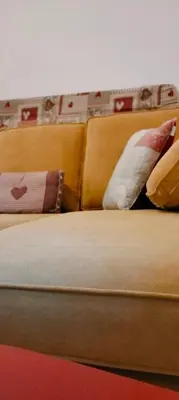 two beds with pillows sitting next to each other at CasaMau Bilo in Pera